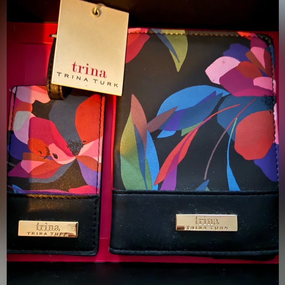 NWT Trina Turk Black and Colorful Floral Passport Cover and Luggage Tag Set